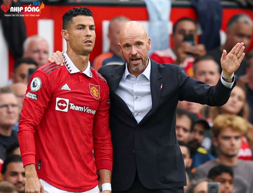 Ronaldo bất đồng quan điểm với HLV Ten Hag