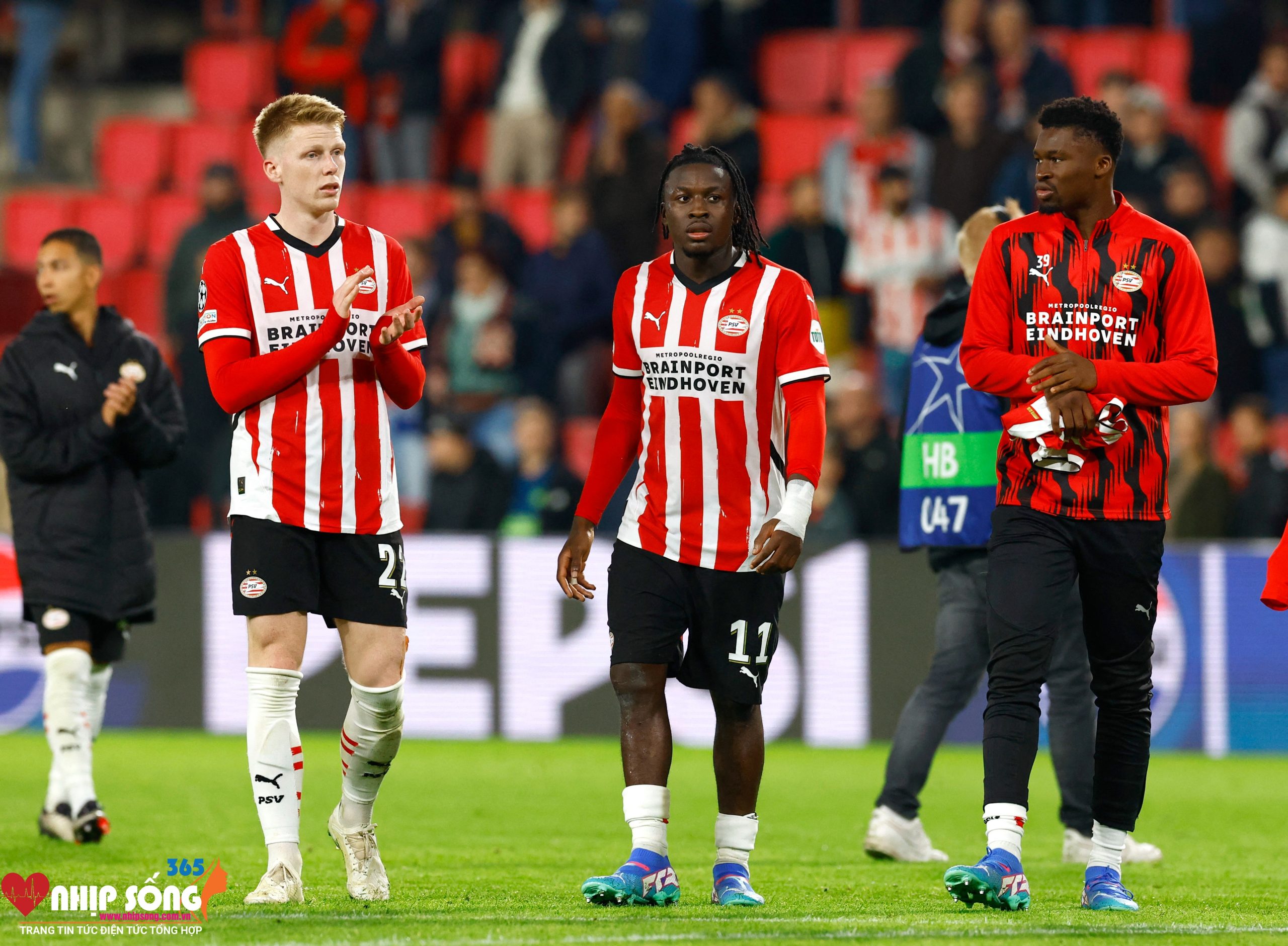  PSV Eindhoven mới giành 1 điểm sau 2 lượt trận.