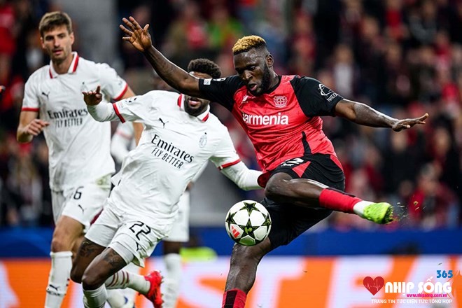 Bayer Leverkusen có chiến thắng tối thiểu 1-0 trước AC Milan. 