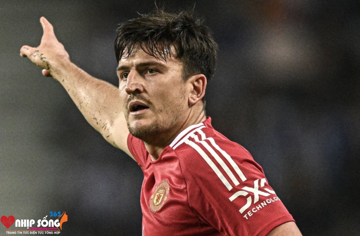 Maguire tỏa sáng, đem về 1 điểm quý giá cho thầy trò Ten Hag.