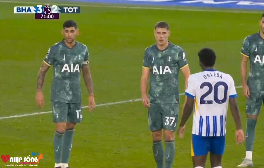 Những nỗ lực vô vọng của Tottenham