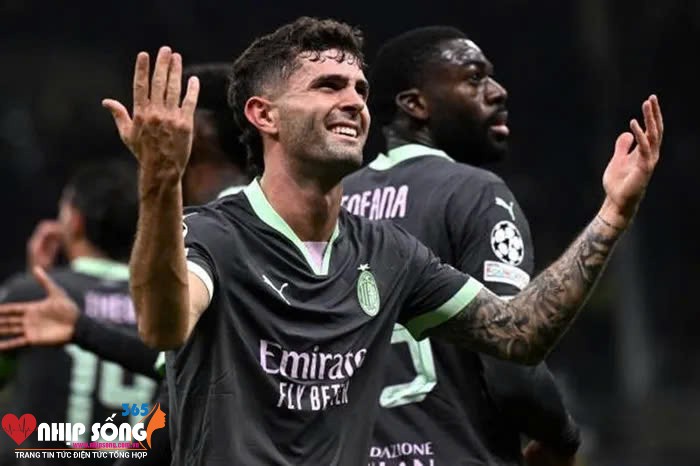 Pulisic lập công đưa AC Milan vươn lên dẫn trước 1-0