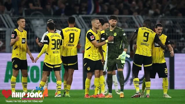 Dortmund thắng không thuyết phục trước St. Pauli ở vòng trước