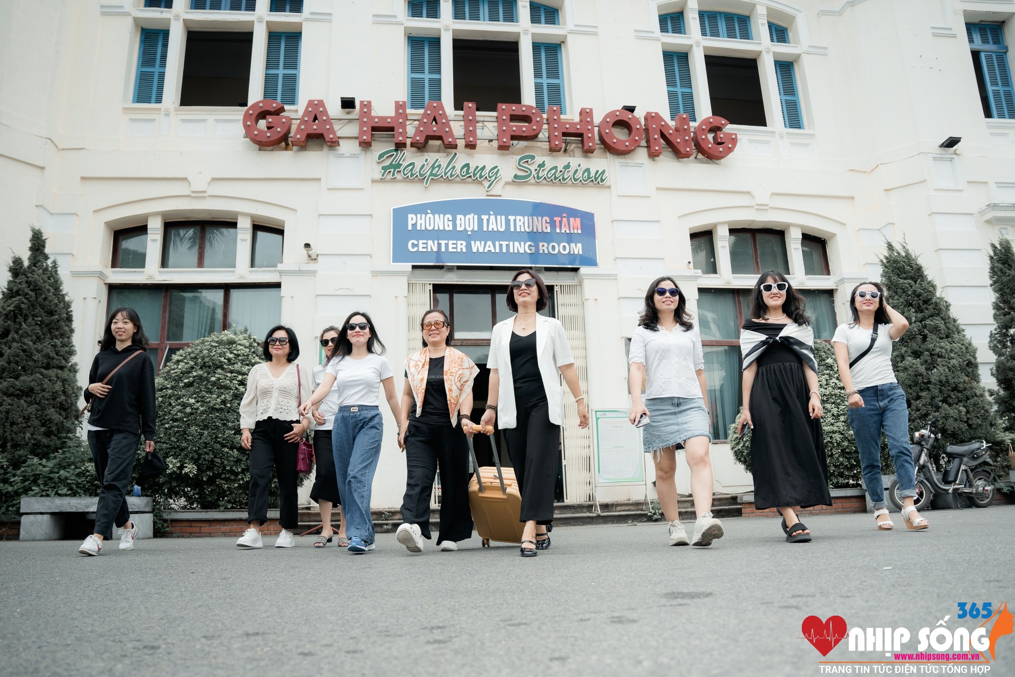 Phương tiện tàu hoả được nhiều người lựa chọn để đến với foodtour Hải Phòng 