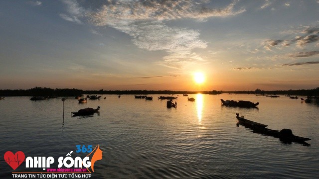 Vung dam pha Tam Giang Cau Hai luon hap dan du khach voi nhieu trai nghiem thu vi