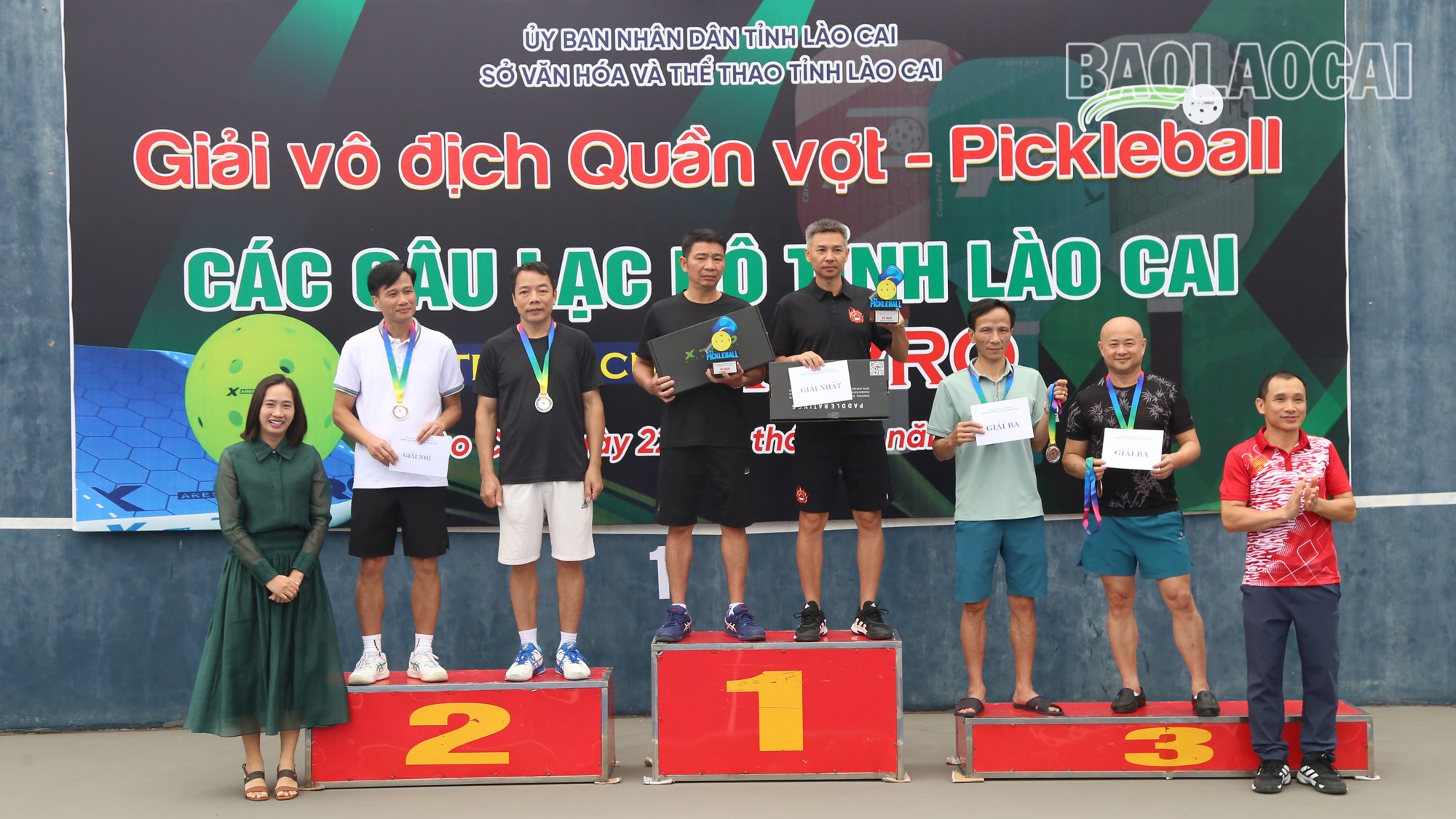 Trao giải các nội dung môn pickleball.