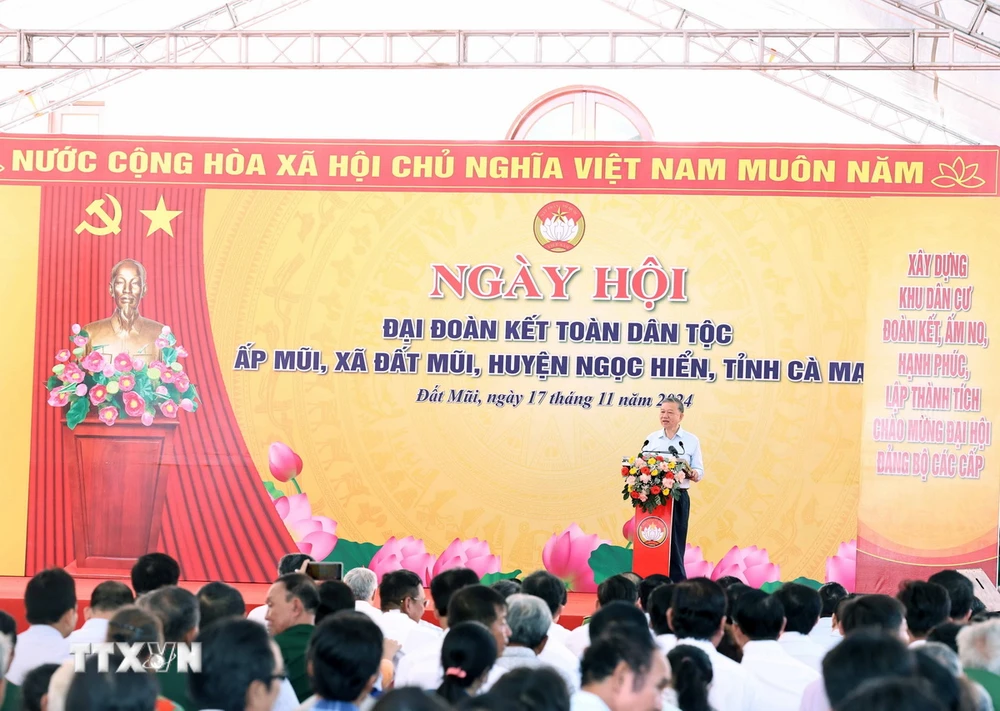 Tổng Bí thư yêu cầu, phát huy vai trò làm chủ, tinh thần tự quản của mỗi người dân để tiến tới xây dựng các khu dân cư đoàn kết, ấm no hạnh phúc hướng tới mục tiêu phát huy cao nhất sức mạnh đoàn kết - Ảnh: TTXVN