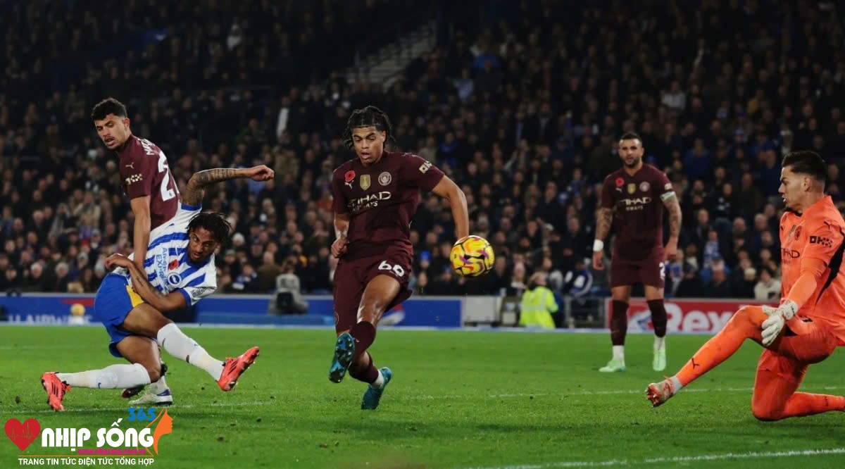 João Pedro quân bình tỷ số 1-1 cho Brighton (Ảnh: Reuters)