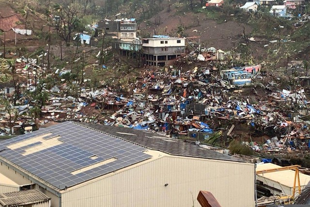 Hậu quả của cơn bão Chido ở Mayotte. Ảnh: AFP