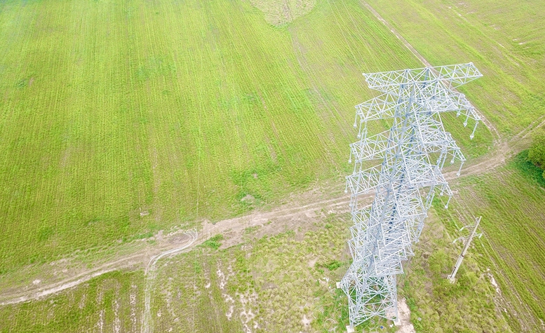 Đường dây 220kV Chơn Thành- Bến Cát hoàn thành, đóng điện sẽ góp phần tăng cường bảo đảm điện cho tỉnh Bình Dương - Ảnh: VGP/Toàn Thắng