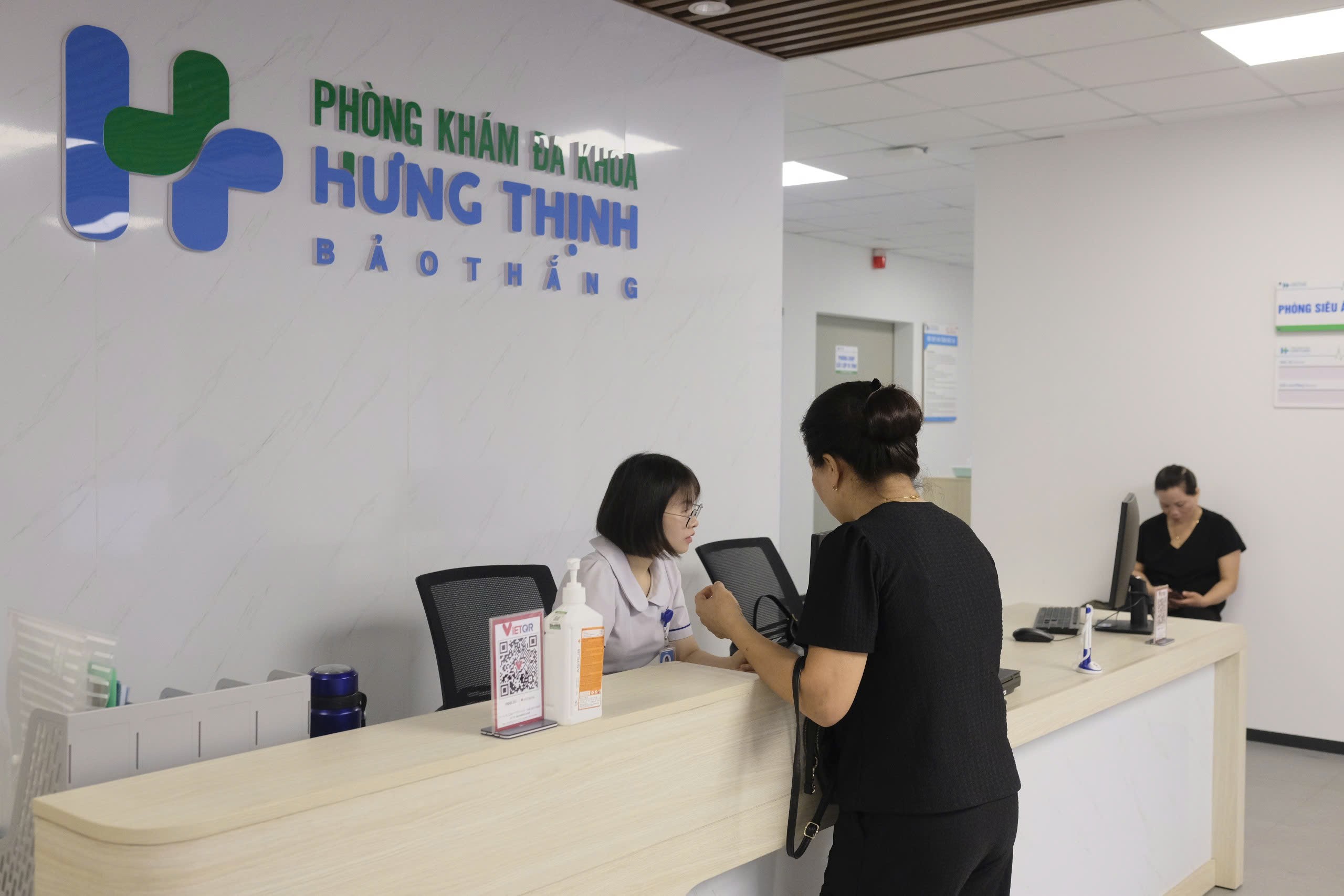 Phòng khám Đa khoa Hưng Thịnh - Bảo Thắng đã áp dụng khám, chữa bệnh bảo hiểm y tế (Ảnh Báo Lào Cai)