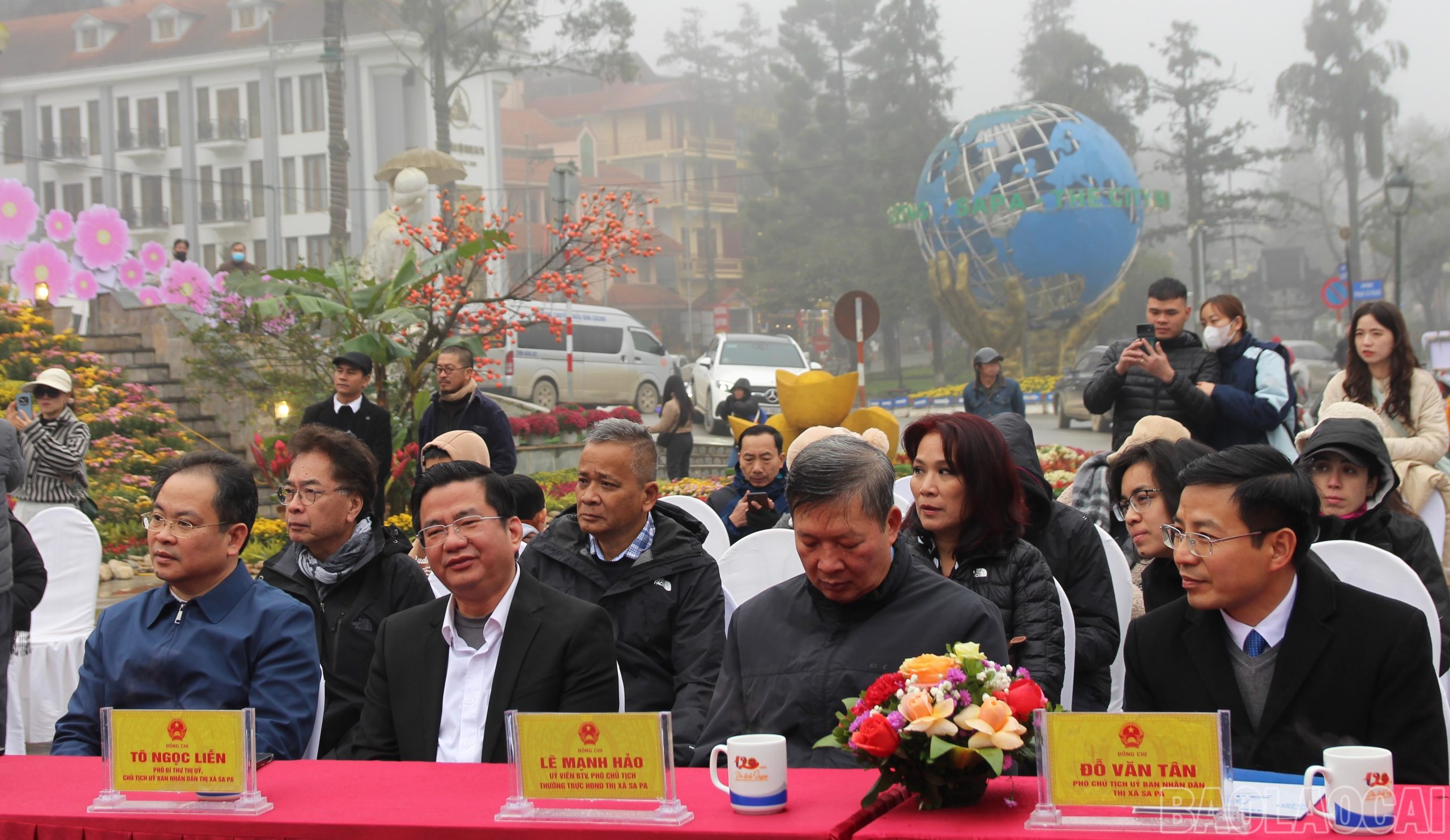 Các đại biểu tham gia chương trình. ( ảnh báo lào cai )