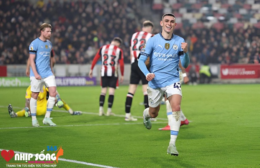 Foden lập cú đúp những Man City vẫn mất điểm thất vọng (Ảnh: Getty).