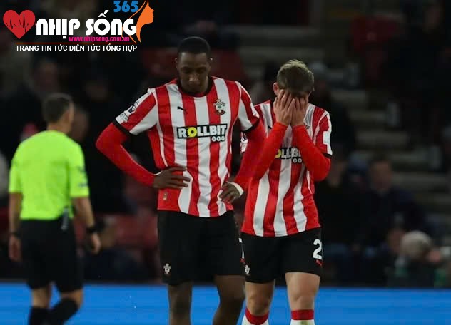  Southampton đang xếp bét bảng ở Ngoại hạng Anh mùa này.