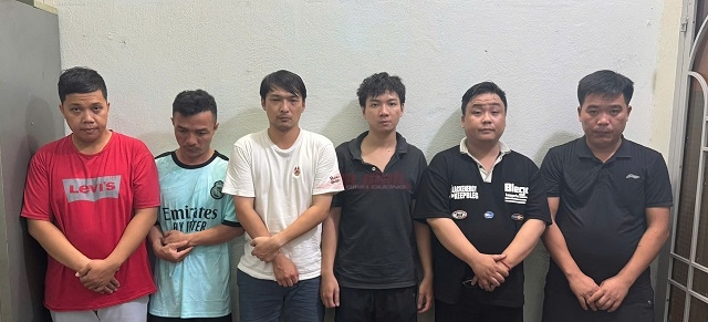 Có tất cả 48 đối tượng chơi Poker trá hình bị tạm giữ cùng tang vật