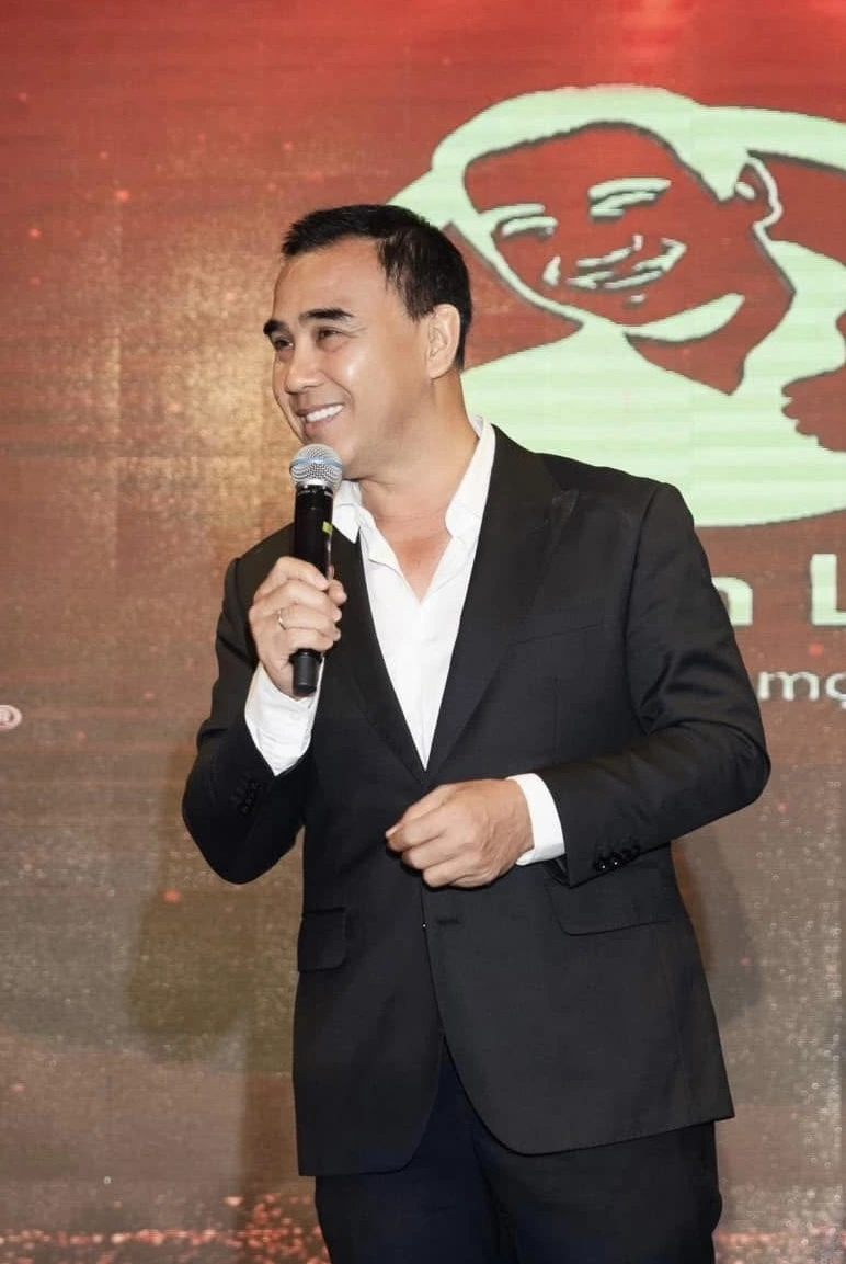 Quyền Linh lên tiếng mạnh mẽ về vụ việc bị gán ghép hình ảnh quảng cáo sữa giả 4 Quyền Linh mong khán giả tỉnh táo khi tiếp nhận thông tin