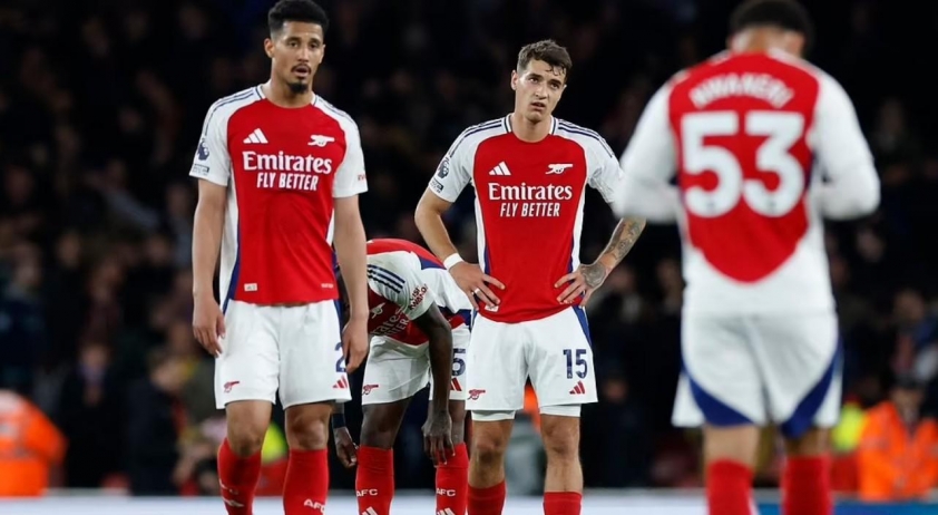 Saliba mắc lỗi tai hại, Arsenal hụt chiến thắng trong trận cầu nghẹt thở với Crystal Palace 4 Sai lầm của Saliba giúp Liverpool tiến gần hơn tới chức vô địch