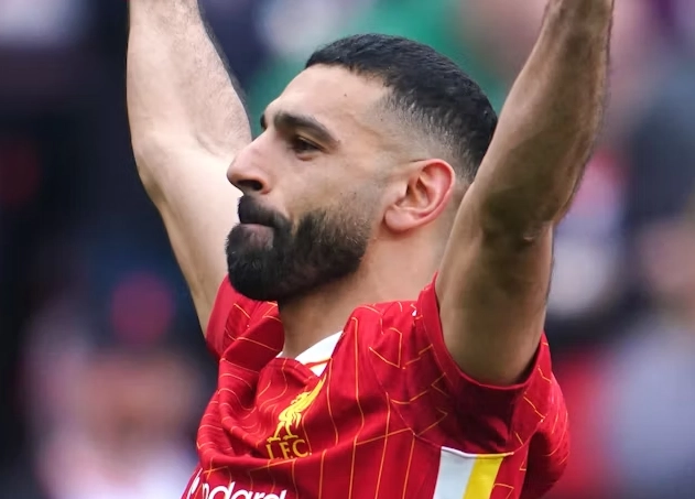 Salah vừa gia hạn hợp đồng với Liverpool.