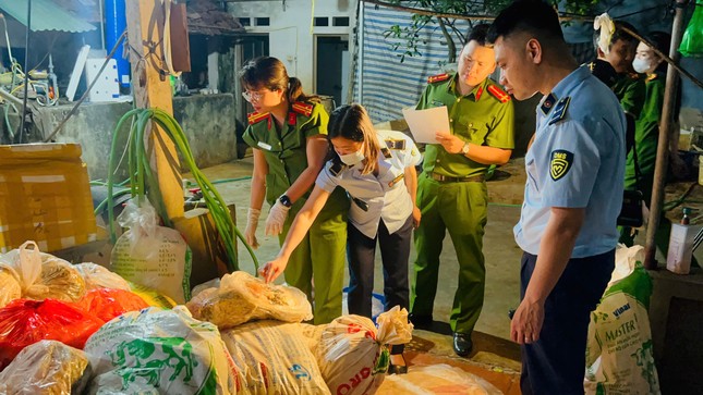 So luong lon noi tang trau bo bi luc luong chuc nang thu giu. 54556