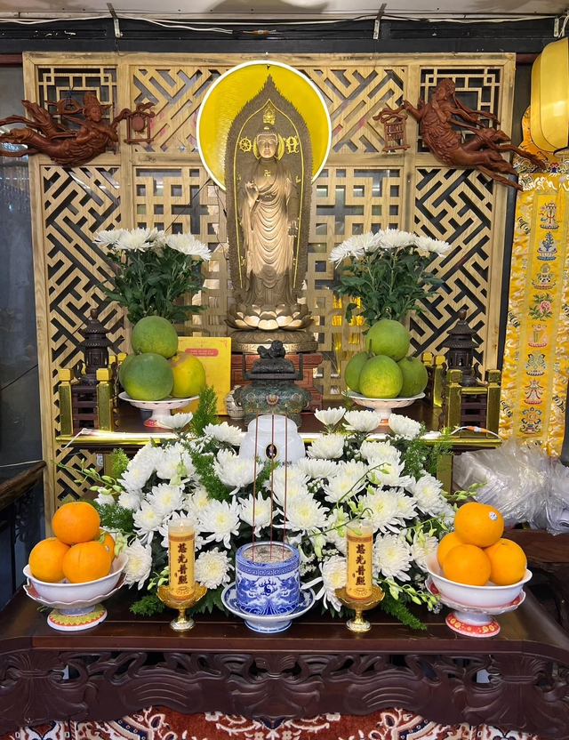 Truoc do tro cot cua anh dang duoc dat tai chua Duc Quang o quan 4 trong 49 ngay