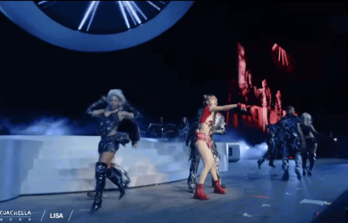 Lisa BLACKPINK gây sốc tại Coachella: Vũ đạo 19+ khiến Knet phẫn nộ, bị gọi là bản sao rẻ tiền của pop Mỹ! 8 Lisa tạo bão khi trình diễn ở sân khấu có tinh thần phóng khoáng như Coachella