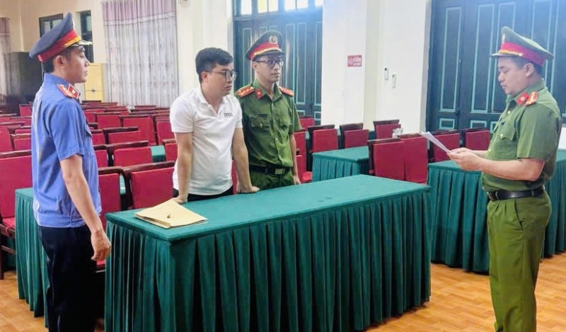 Co quan Canh sat dieu tra Cong an tinh Quang Binh Tong dat quyet dinh khoi to Lenh bat tam giam doi voi Nguyen Nhu Thanh