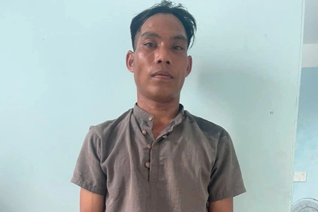 Dinh Toc tai co quan cong an 455667