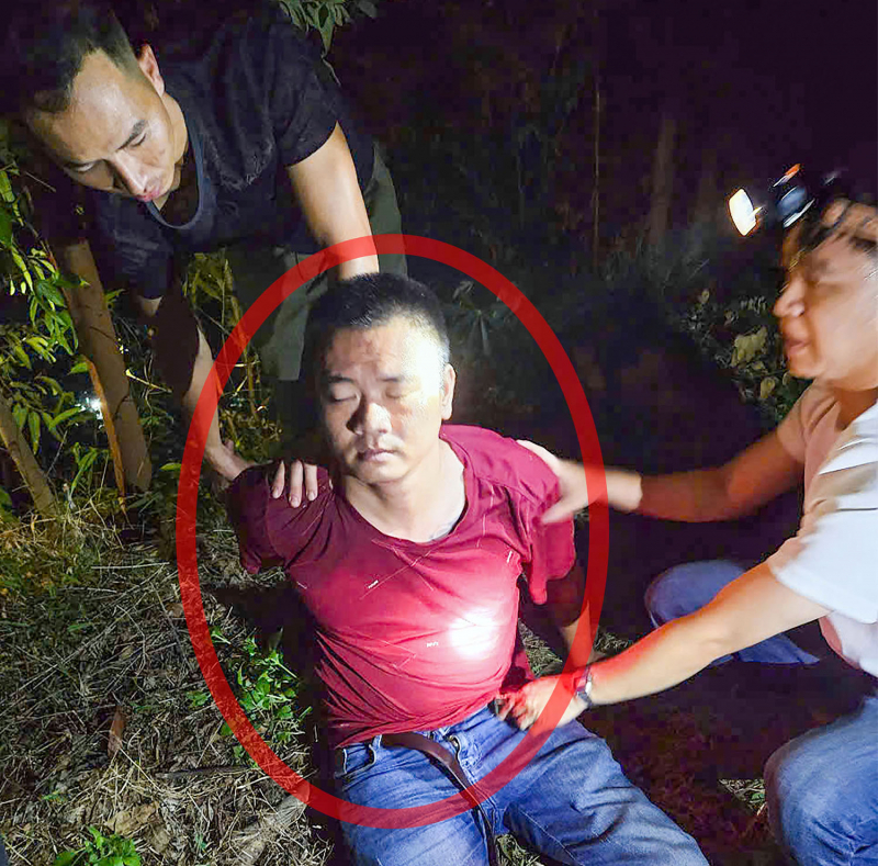 Bắt nghi phạm phóng hỏa thiêu rụi 6 căn nhà ở Bắc Giang chỉ sau 43 giờ gây án 1 Đối tượng Nguyễn Văn Thụ bị bắt giữ.