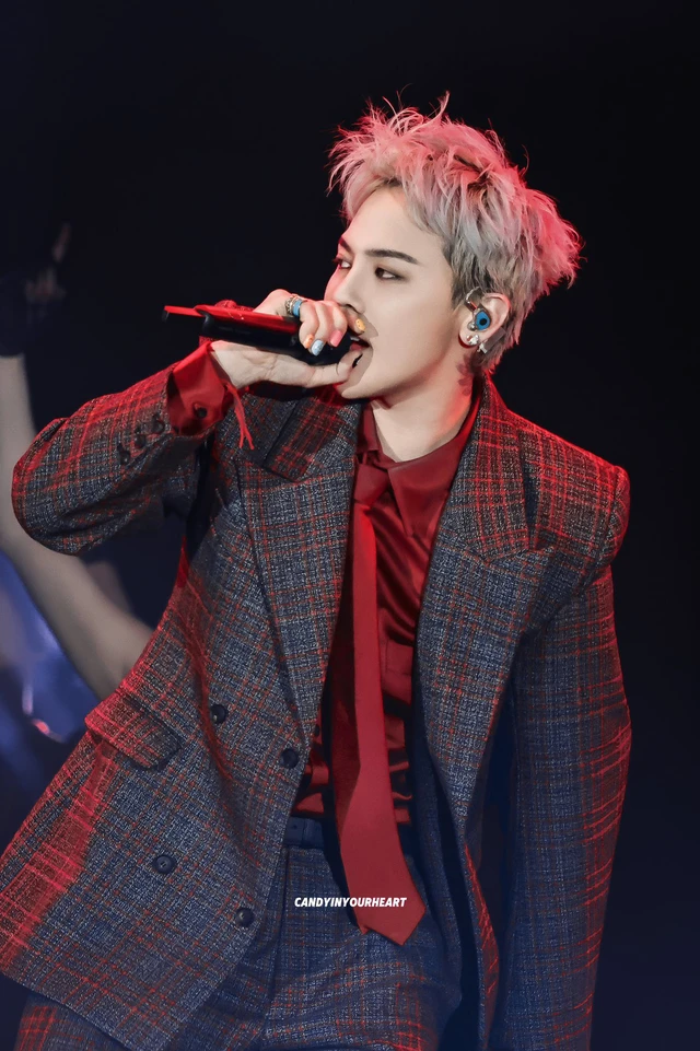 G-Dragon càn quét làng nhạc với album mới nhất sau 8 năm vắng bóng