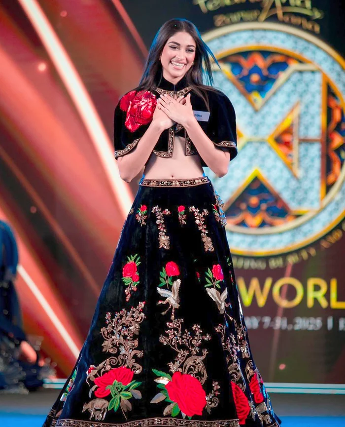 Tin đồn Hoa hậu Ý Nhi được tặng vàng tại Miss World 2025 là sai sự thật 3 Nandini Gupta - đại diện "nước chủ nhà" tại Miss World 2025. (