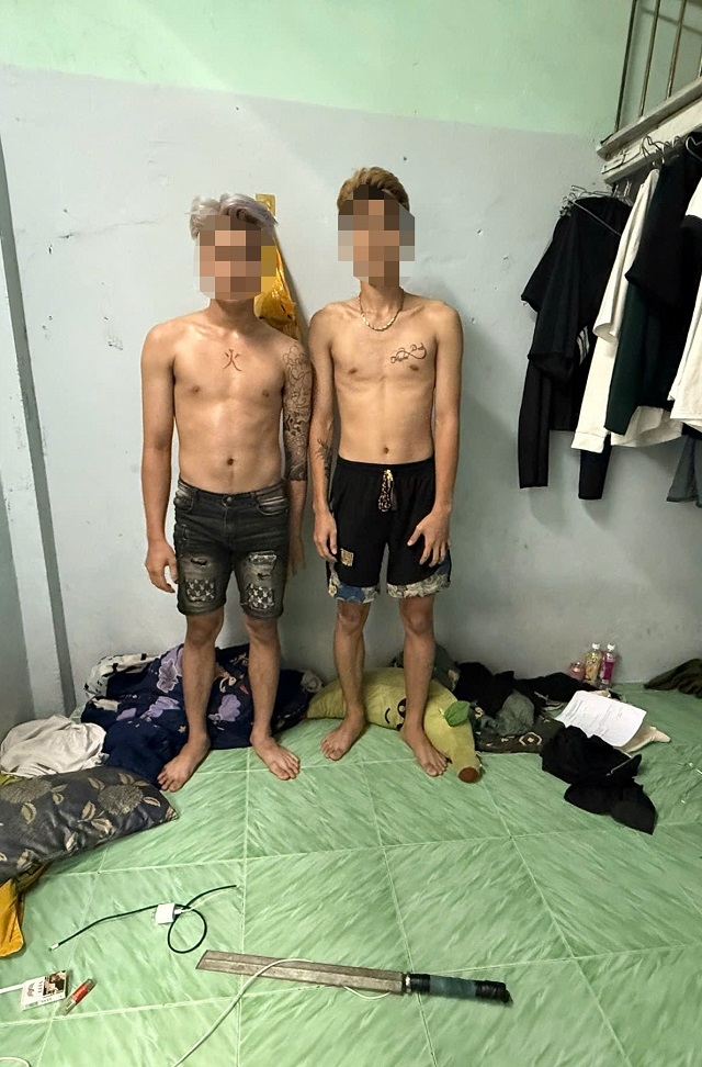 Bình Dương: Phát hiện ma túy, hung khí trong các khu trọ 3 Nhiều đối tượng bị tạm giữ
