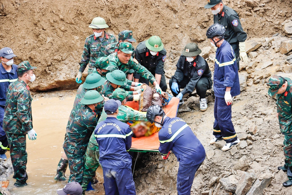 Vụ sạt lở thủy điện Tả Páo Hồ 1A: Đã tìm thấy toàn bộ 5 nạn nhân thiệt mạng 2 Thi thể các nạn nhân được tìm thấy