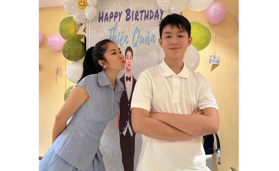 Thien Quan la con trai cua Le Phuong voi nam dien vien Quach Ngoc Ngoan. 4566
