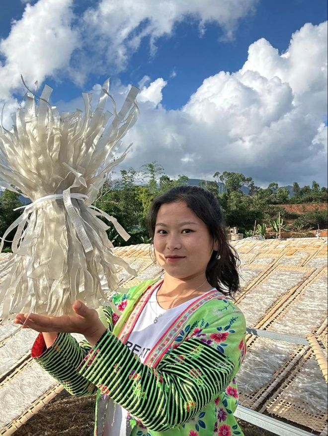 Tiktoker Sung Bau noi tieng voi thuong hieu Mien dong Sung Bau