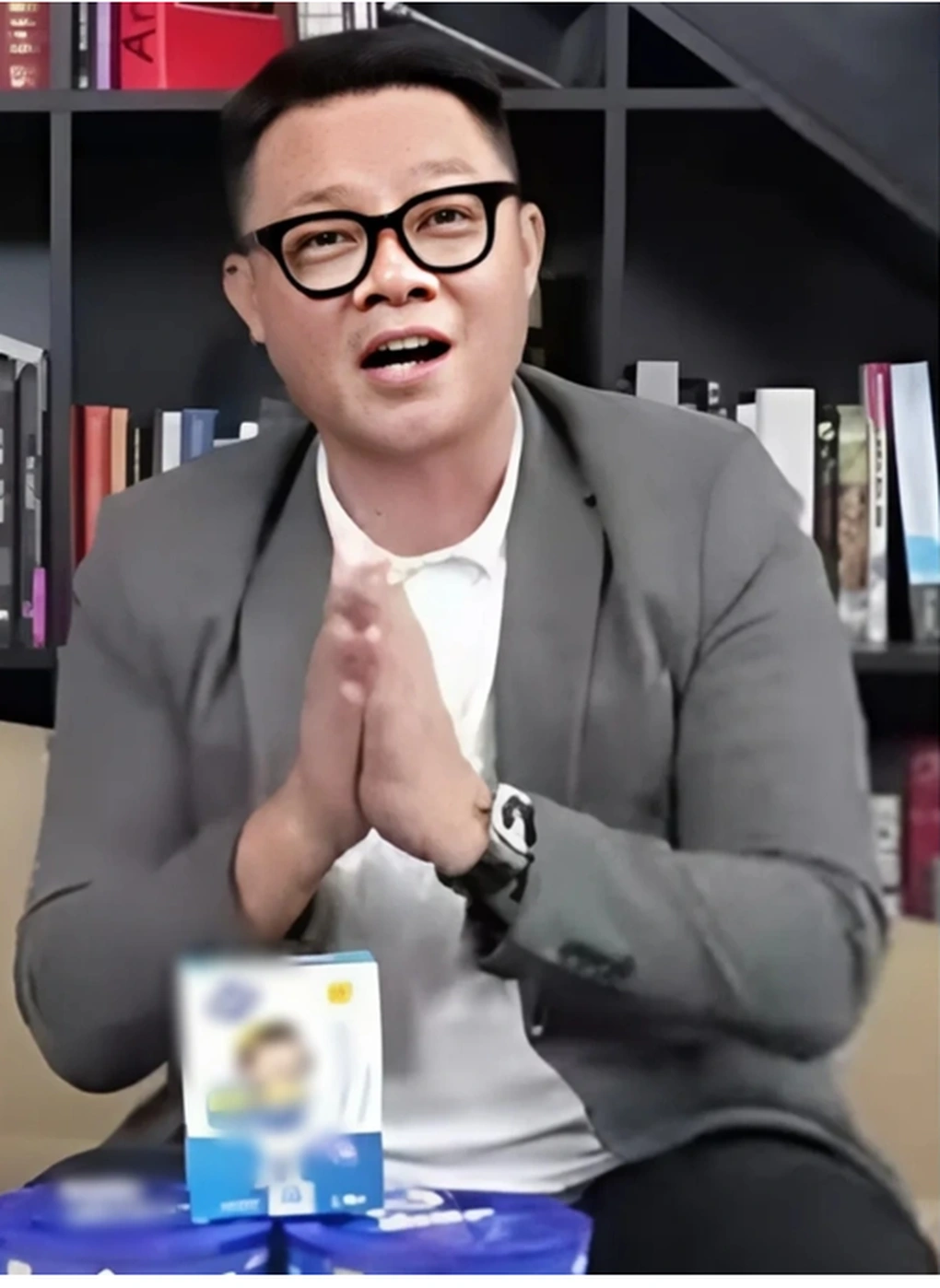 BTV Quang Minh tuyên bố khởi kiện sau vụ quảng cáo sữa giả: 'Tôi cũng là nạn nhân' 1 BTV Quang Minh quảng cáo sữa