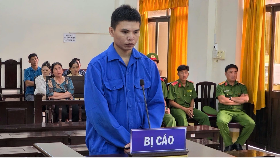 Bi cao Mai Thien Tam tai phien toa 45665