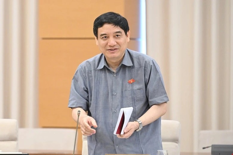 Chu nhiem Uy ban Van hoa va Xa hoi cua Quoc hoi Nguyen Dac Vinh