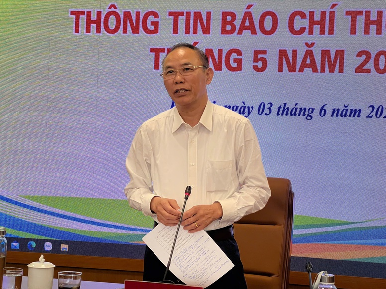 Thu truong Bo NNMT Phung Duc Tien