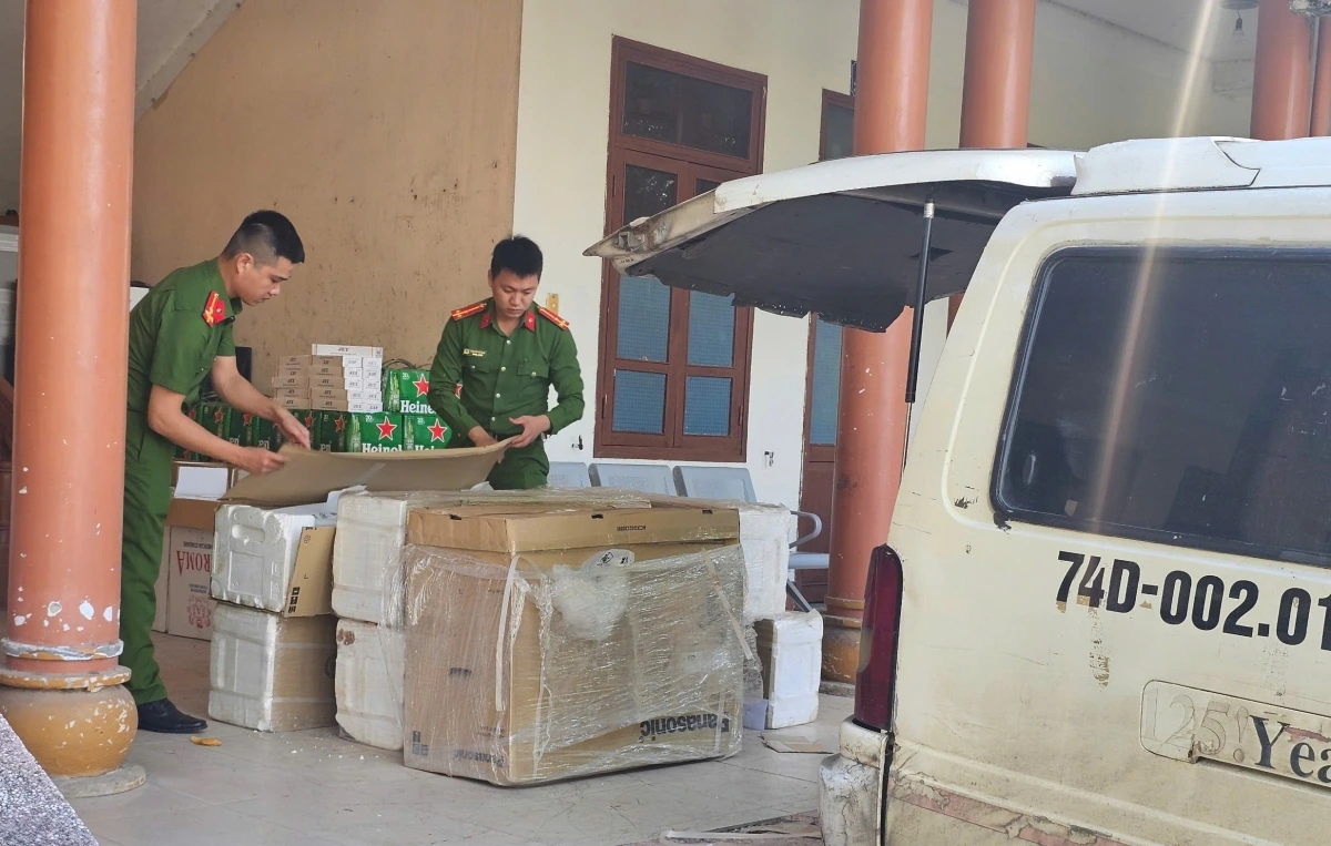 Quảng Trị: Phát hiện ba vụ vận chuyển hàng lậu trị giá gần 1 tỷ đồng 3 Toàn bộ hàng hoá nhập lậu không có hoá đơn chứng từ